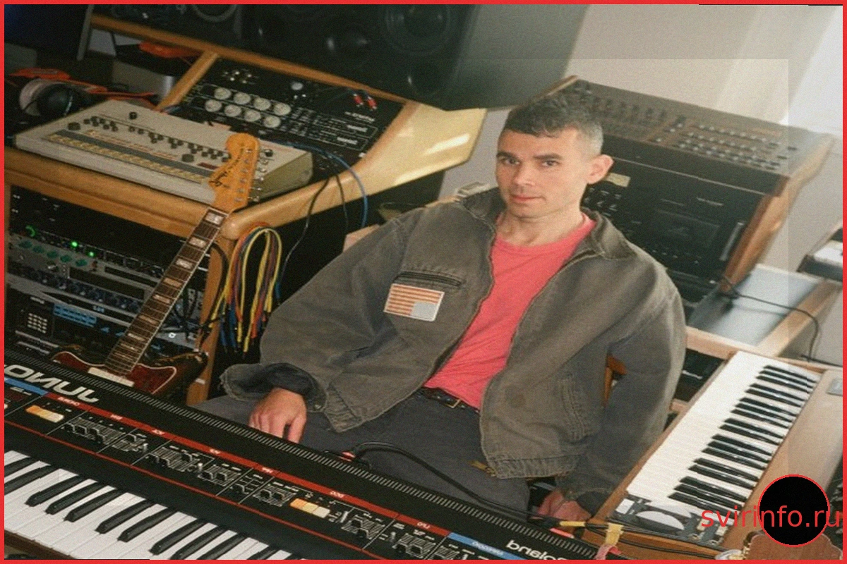 Ростам – «Hardy» (feat. Clairo)