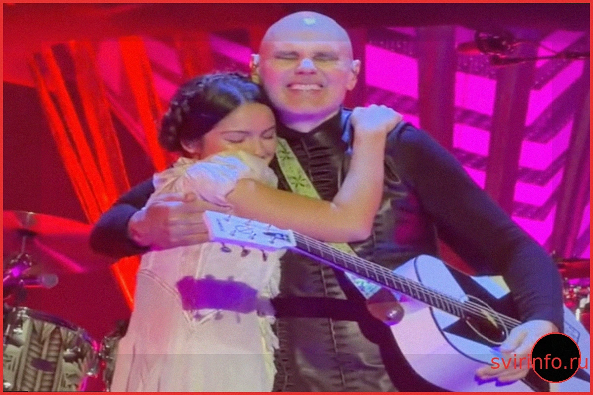 Olivia Rodrigo Joins The Smashing Pumpkins At Lollapalooza 2026